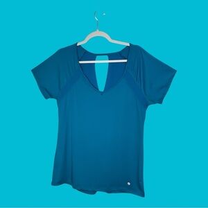 Bally Total Fitness V Neck Athletic T-Shirt Flared Hem Vented Back Size L